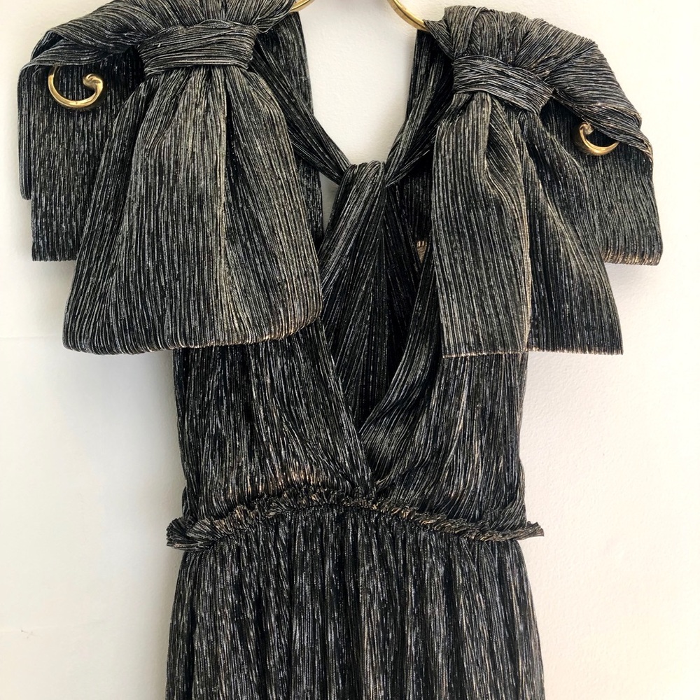 LIMITED EDITION DRESS WITH METALLIC THREAD
DETAILS